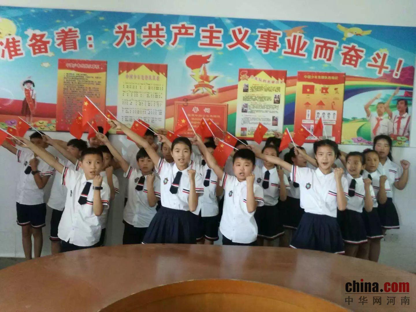 我把左边的耳朵割掉会怎么样?游戏画面